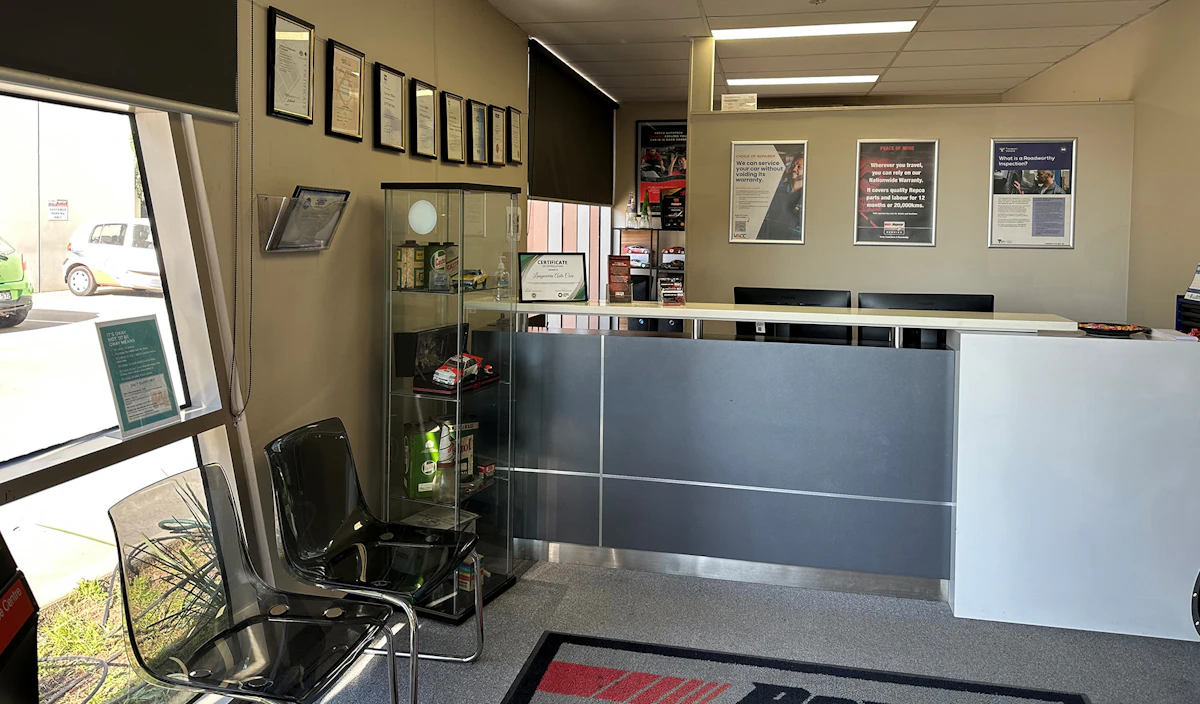 Langwarrin Car Service Team